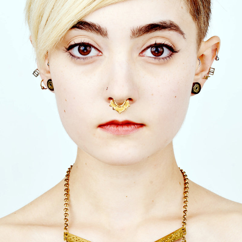 Lotus septum outlet